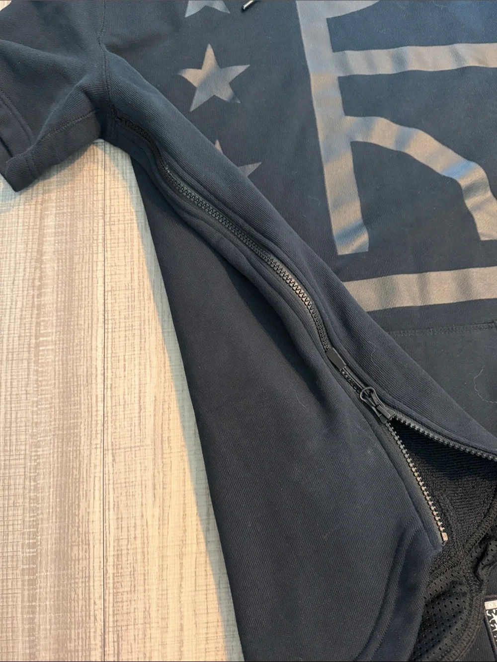 Nike Black Short-Sleeve Hooded Pullover with Matte Star & Stripe Graphic